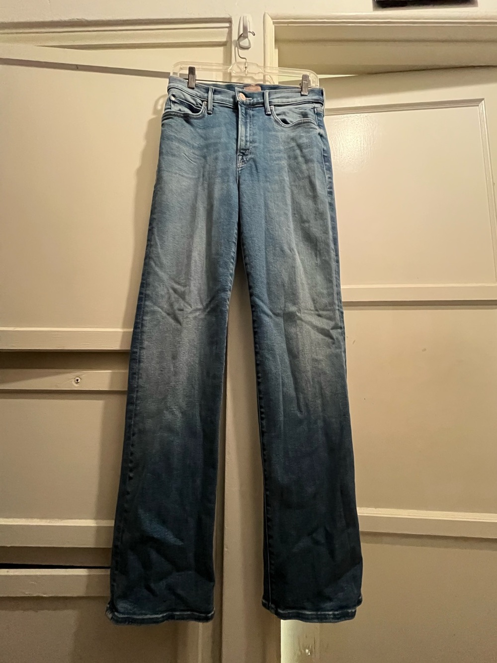 MOTHER denim • the kick it in fan favorite wash size 28 Like new - Picture 10 of 16